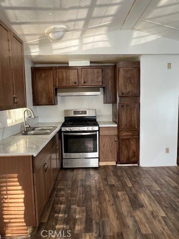 15798 Slover Ave SPC 30, Fontana, CA 92337