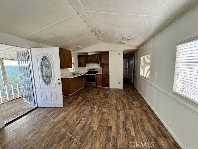 15798 Slover Ave SPC 30, Fontana, CA 92337