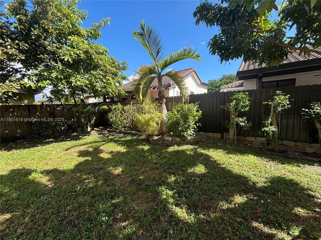 9571 SW 155th Ave, Miami, FL 33196