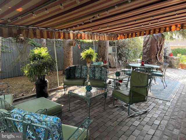 223 BROADWAY, Hanover, PA 17331