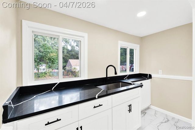 23248 Helen Street, Southfield, MI 48033