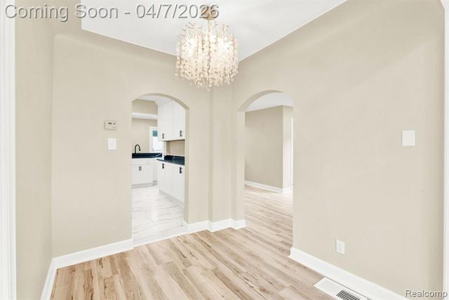 23248 Helen Street, Southfield, MI 48033