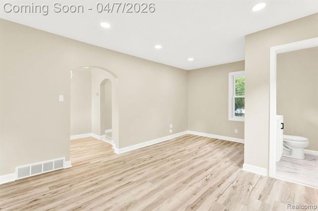 23248 Helen Street, Southfield, MI 48033