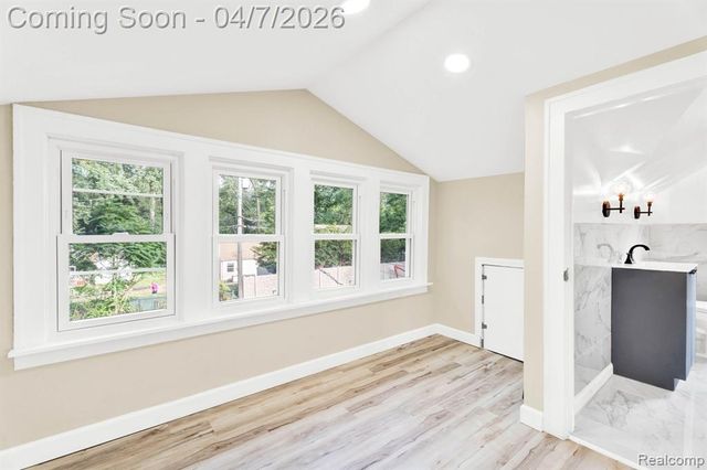 23248 Helen Street, Southfield, MI 48033