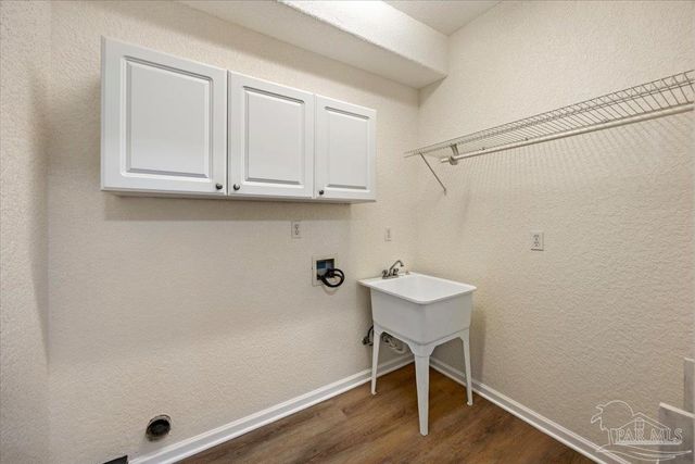 4133 Lawrence Ave, Pace, FL 32571