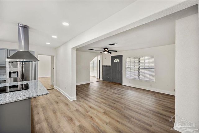 4133 Lawrence Ave, Pace, FL 32571