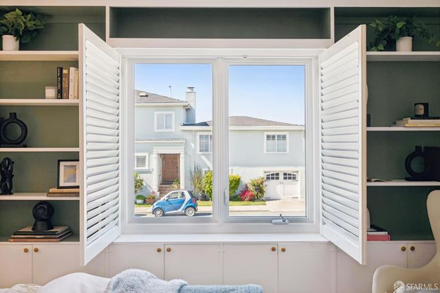 4045 Ocean Avenue, San Francisco, CA 94132