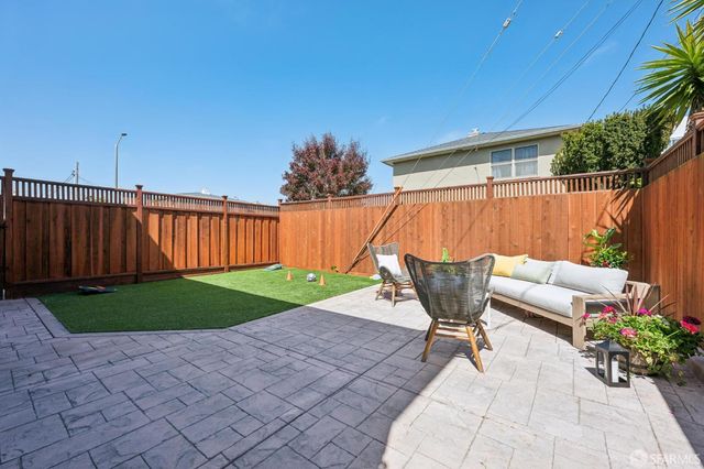 4045 Ocean Avenue, San Francisco, CA 94132