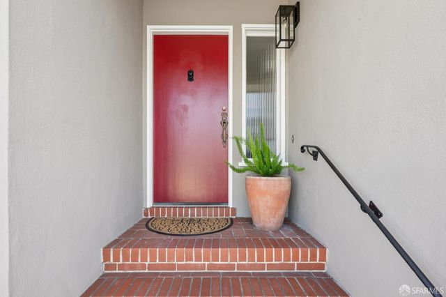 4045 Ocean Avenue, San Francisco, CA 94132