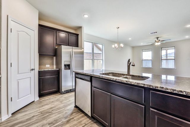 247 Sintra Lake, Rosenberg, TX 77469