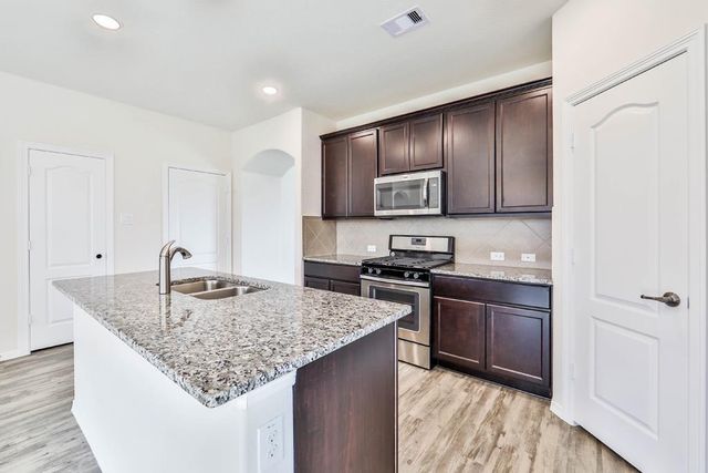 247 Sintra Lake, Rosenberg, TX 77469