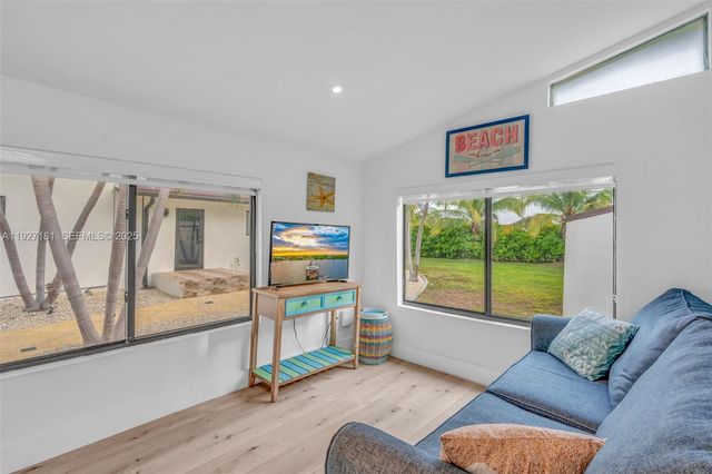 30468 Oleander Blvd, Big Pine, FL 33043