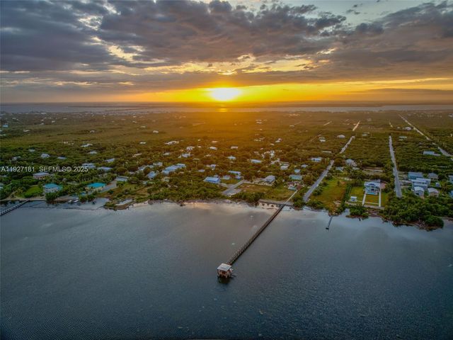 30468 Oleander Blvd, Big Pine, FL 33043