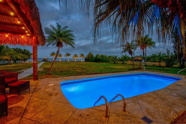 30468 Oleander Blvd, Big Pine, FL 33043