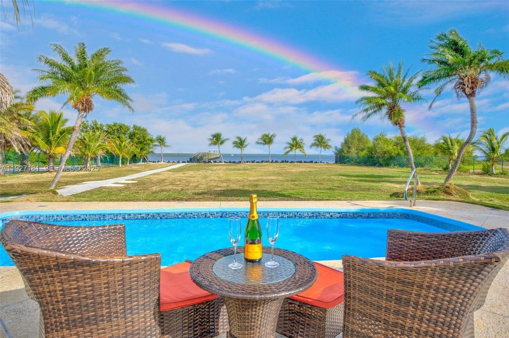 30468 Oleander Blvd, Big Pine, FL 33043