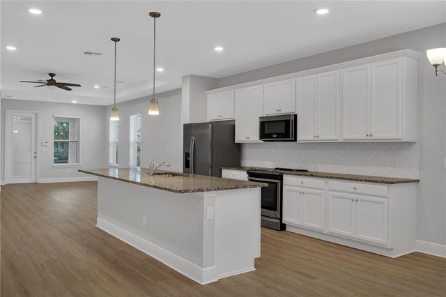 13766 ROSBASH ALY, Orlando, FL 32827