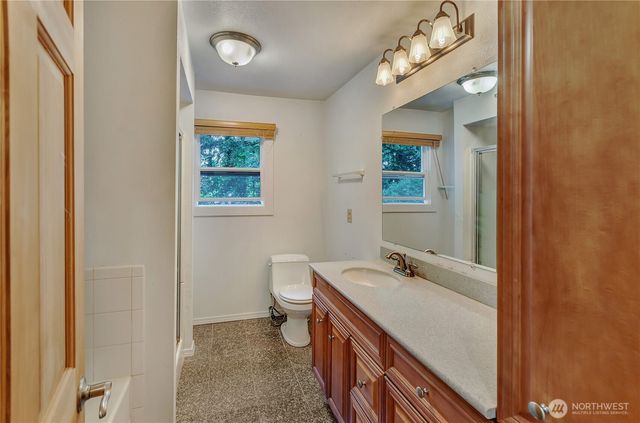 6201 38th Avenue NW, Gig Harbor, WA 98335