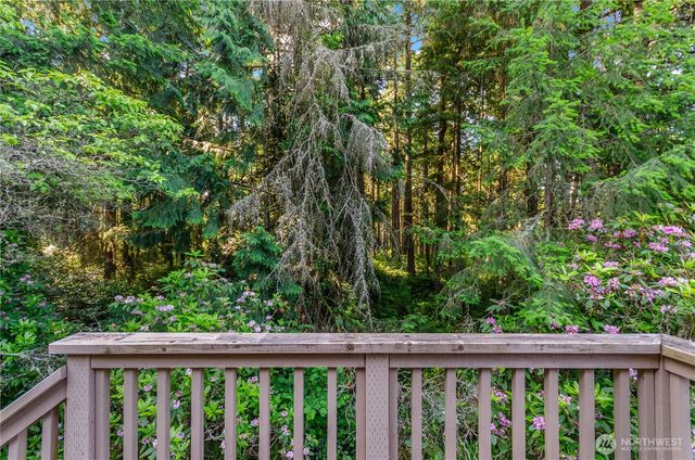 6201 38th Avenue NW, Gig Harbor, WA 98335