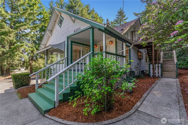 6201 38th Avenue NW, Gig Harbor, WA 98335