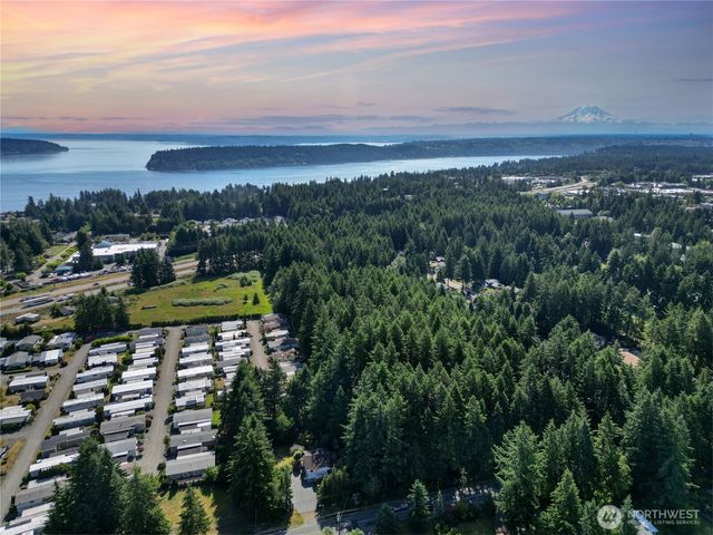 6201 38th Avenue NW, Gig Harbor, WA 98335