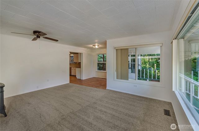 6201 38th Avenue NW, Gig Harbor, WA 98335