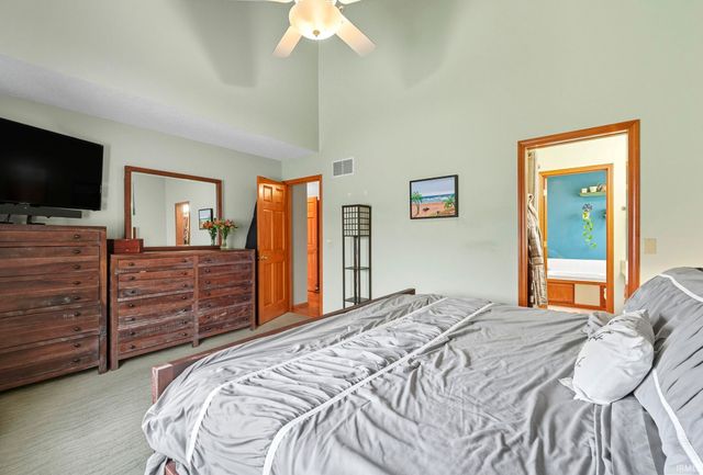 10720 Lone Tree Place, Fort Wayne, IN 46818