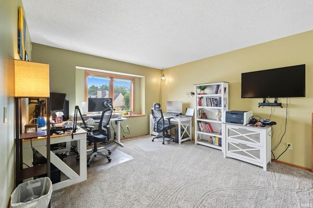 10720 Lone Tree Place, Fort Wayne, IN 46818