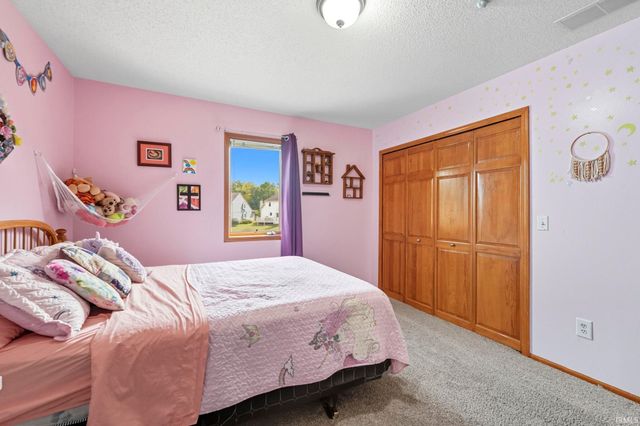 10720 Lone Tree Place, Fort Wayne, IN 46818