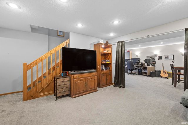 10720 Lone Tree Place, Fort Wayne, IN 46818