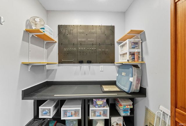 10720 Lone Tree Place, Fort Wayne, IN 46818