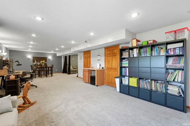 10720 Lone Tree Place, Fort Wayne, IN 46818