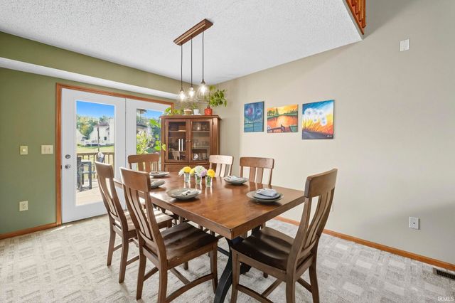 10720 Lone Tree Place, Fort Wayne, IN 46818