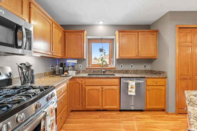 10720 Lone Tree Place, Fort Wayne, IN 46818