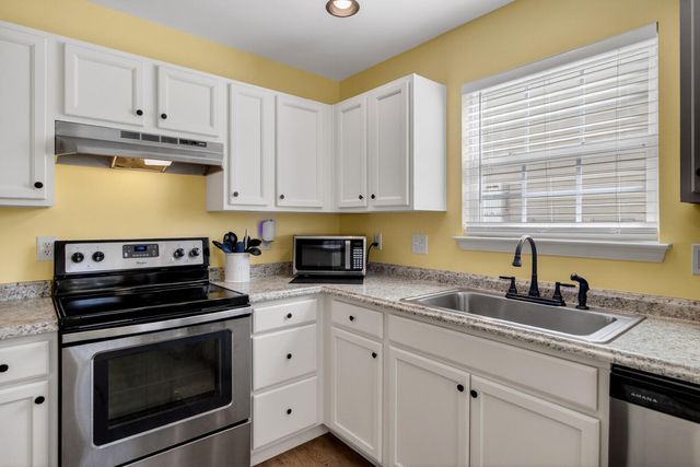 3406 Poplar Grove Place, Summerville, SC 29483