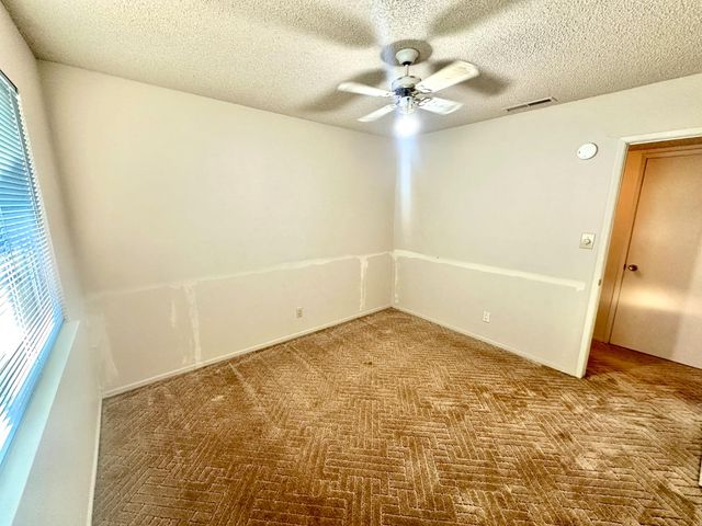 7212 Los Molinas Ln, Stockton, CA 95207
