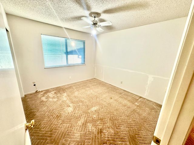 7212 Los Molinas Ln, Stockton, CA 95207