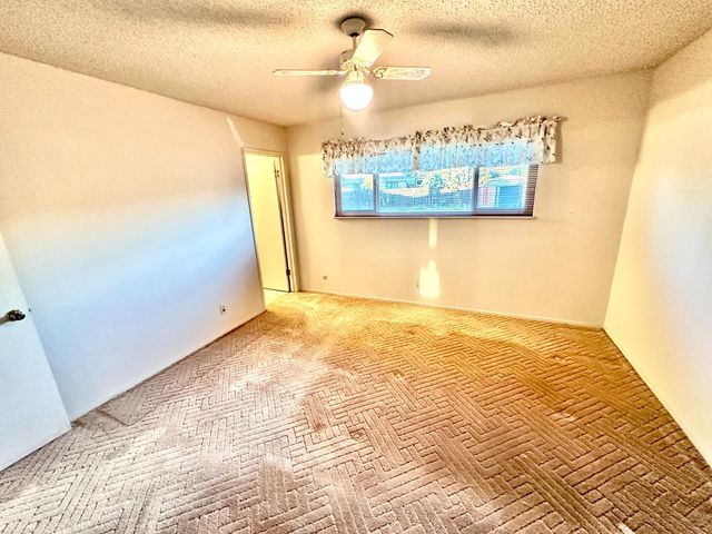 7212 Los Molinas Ln, Stockton, CA 95207