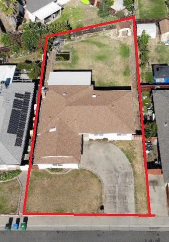 7212 Los Molinas Ln, Stockton, CA 95207