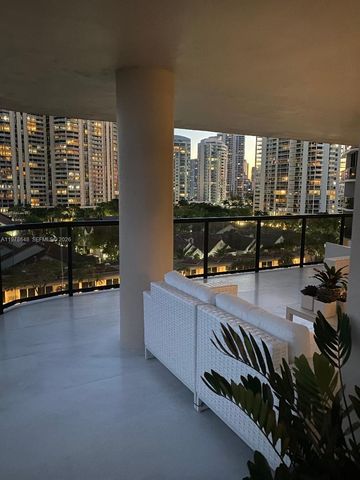 19667 Turnberry Way 8K, Aventura, FL 33180