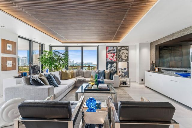 19667 Turnberry Way 8K, Aventura, FL 33180