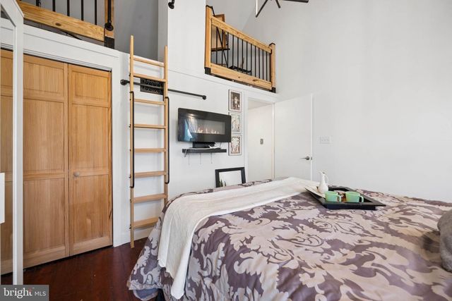 3355 FALLS RD, Baltimore, MD 21211