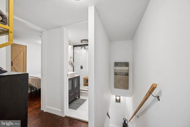 3355 FALLS RD, Baltimore, MD 21211