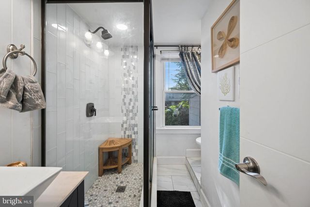 3355 FALLS RD, Baltimore, MD 21211