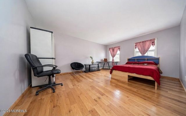 7 Porsche Drive, Matawan, NJ 07747