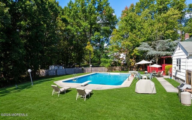 7 Porsche Drive, Matawan, NJ 07747
