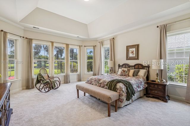 6 Attleboro Pl, Bluffton, SC 29910