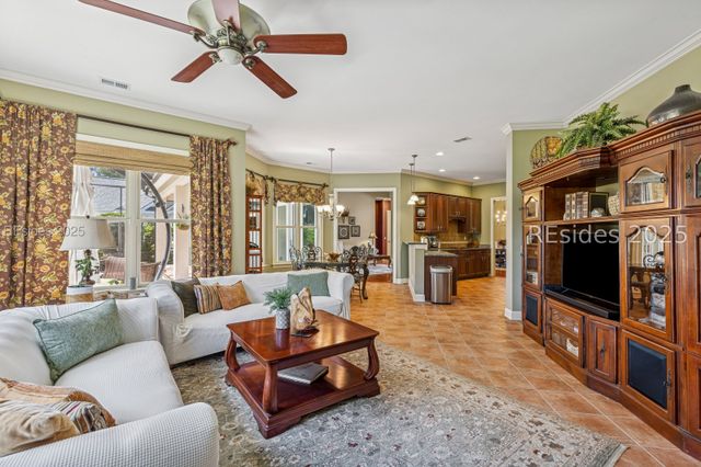 6 Attleboro Pl, Bluffton, SC 29910