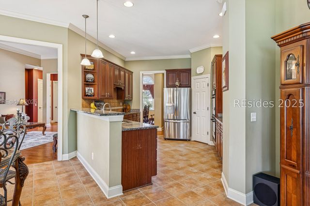 6 Attleboro Pl, Bluffton, SC 29910