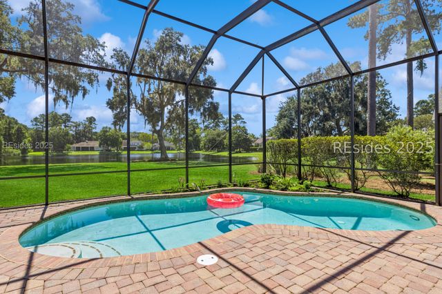 6 Attleboro Pl, Bluffton, SC 29910