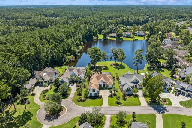 6 Attleboro Pl, Bluffton, SC 29910